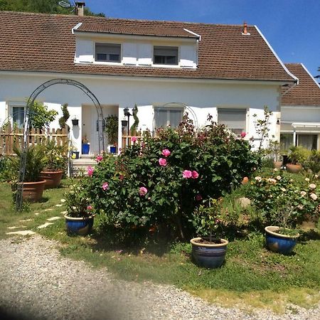 Gites Et Chambres D'Hotes Les Roses The オートリーヴ エクステリア 写真