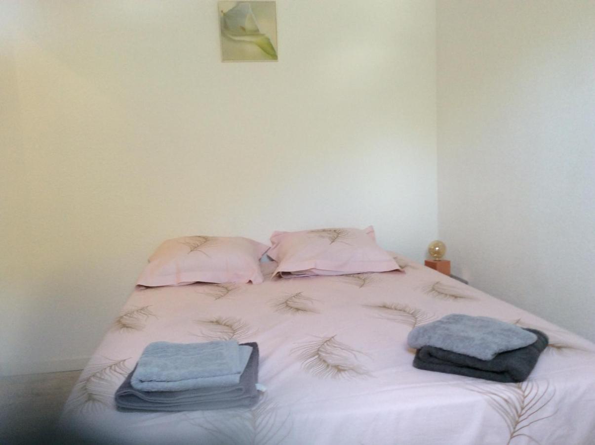 Gites Et Chambres D'Hotes Les Roses The オートリーヴ エクステリア 写真